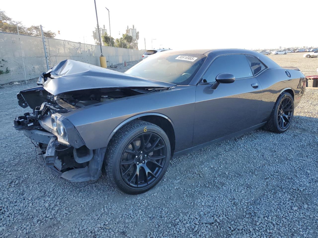  Salvage Dodge Challenger