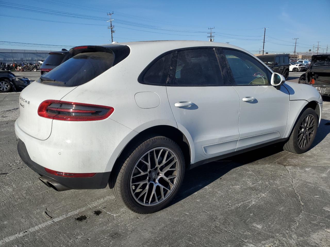 PORSCHE MACAN S