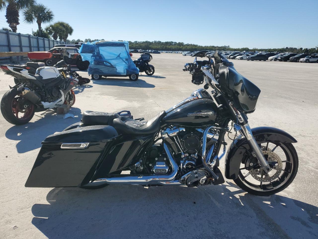  Salvage Harley-Davidson Fl