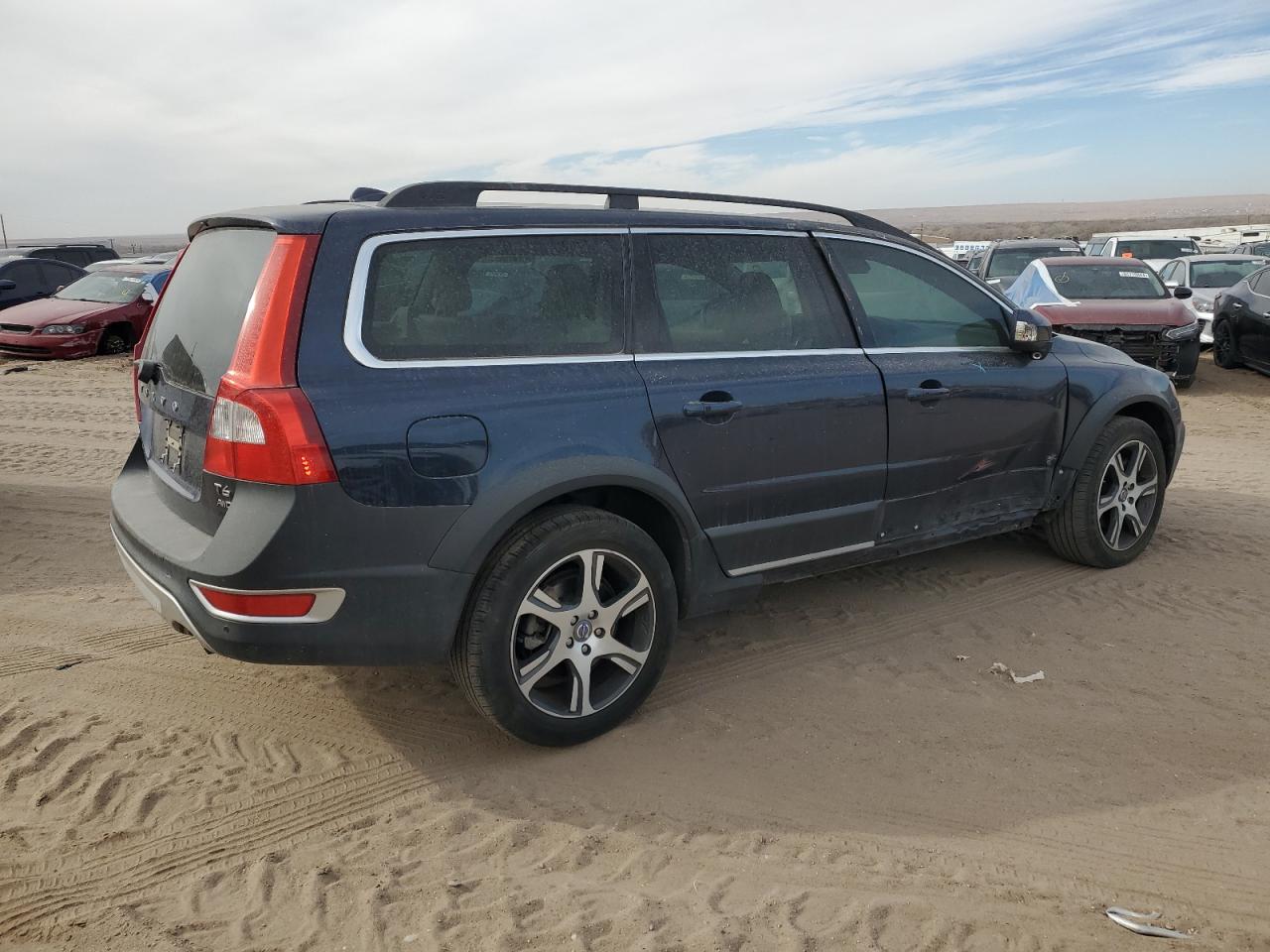 Lot #3049545629 2013 VOLVO XC70 T6