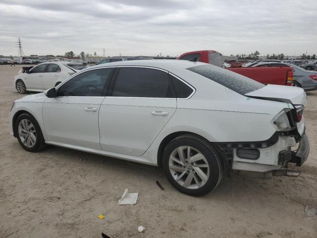 2018 VOLKSWAGEN PASSAT SE - 1VWBA7A35JC011001