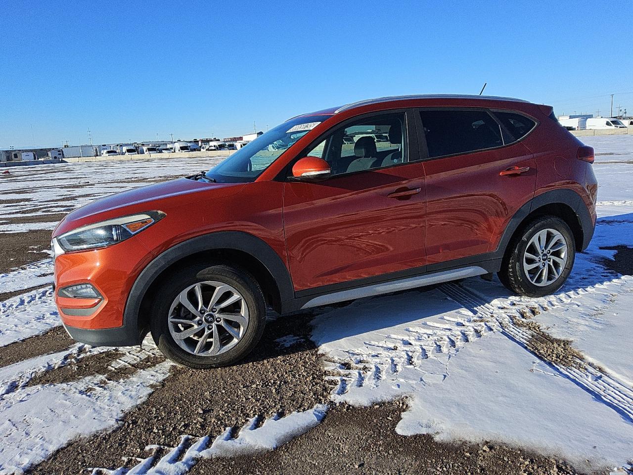  Salvage Hyundai TUCSON