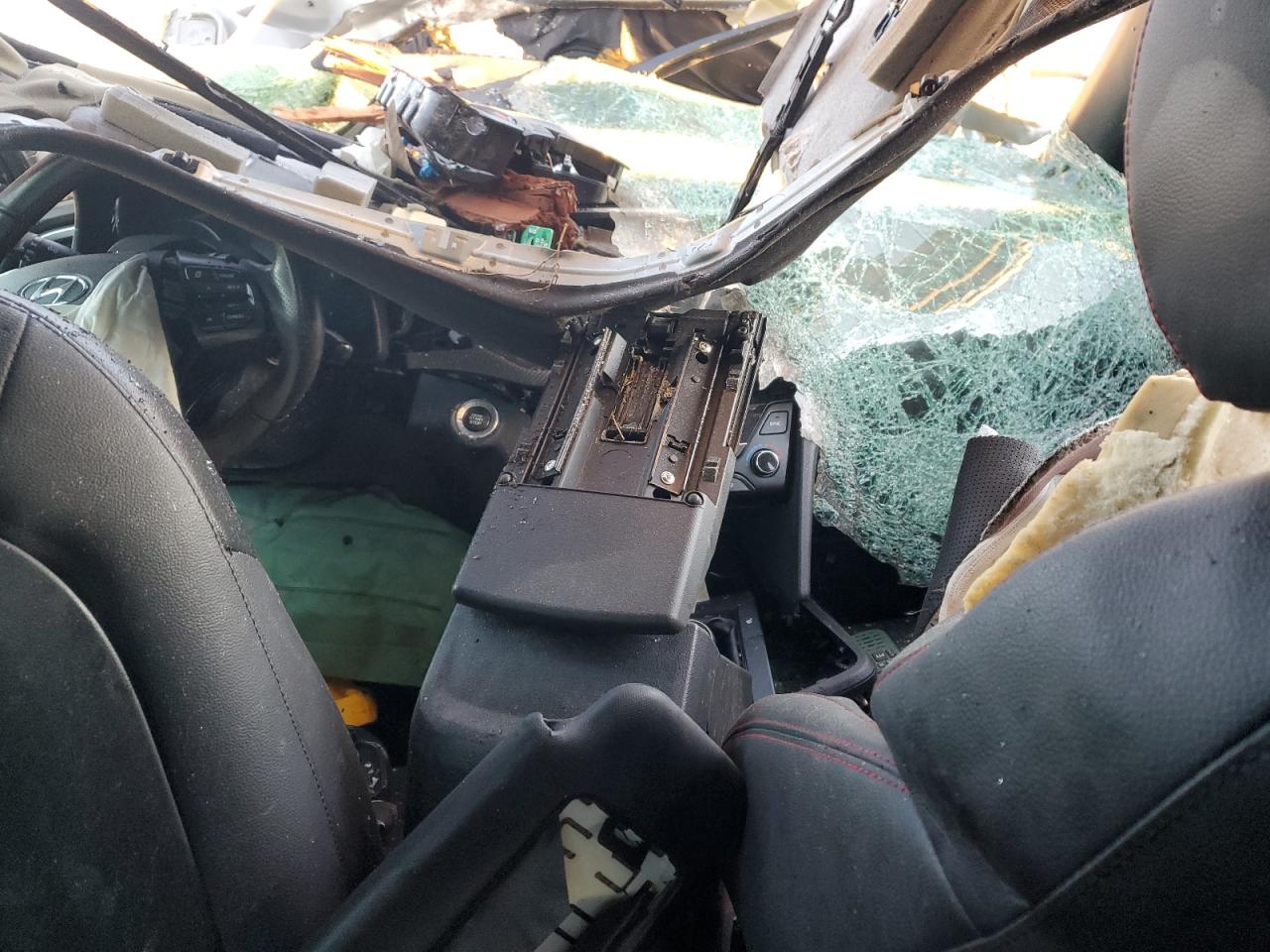 HYUNDAI ELANTRA SPORT