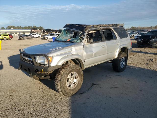 TOYOTA 4RUNNER SR