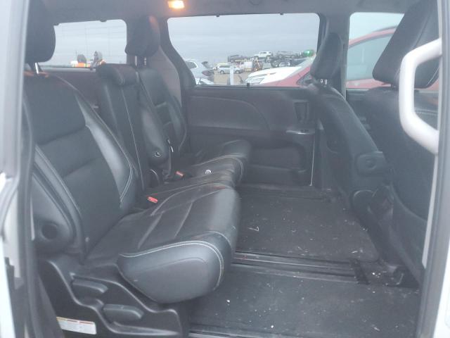 2017 TOYOTA SIENNA SE 5TDXZ3DC4HS769359