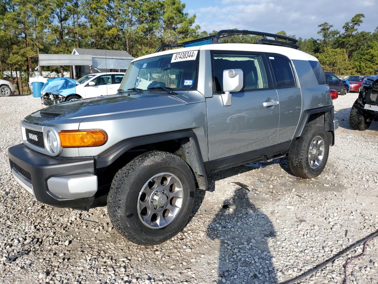 TOYOTA FJ CRUISER