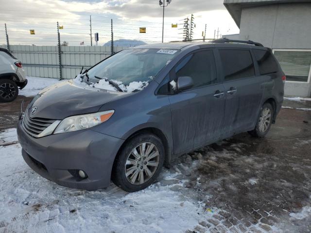 TOYOTA SIENNA XLE