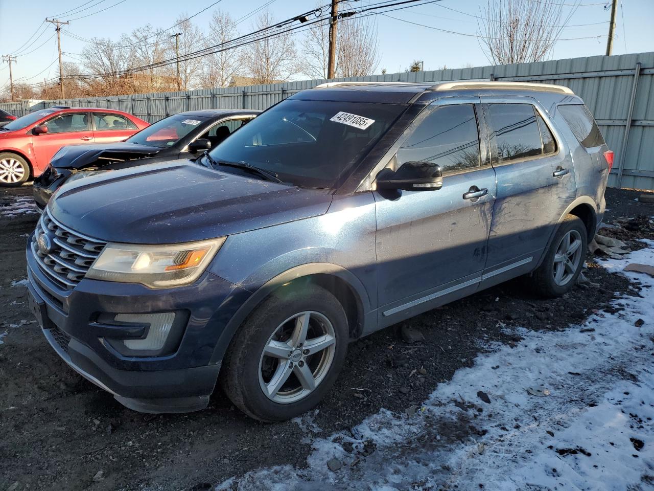  Salvage Ford Explorer