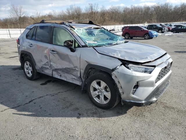 2019 TOYOTA RAV4 XLE JTMP1RFV3KD003909