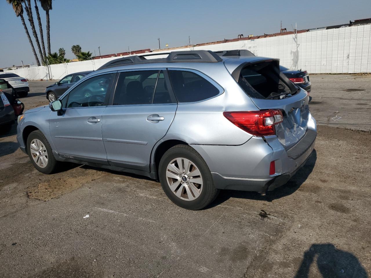 Lot #3052512116 2016 SUBARU OUTBACK 2.