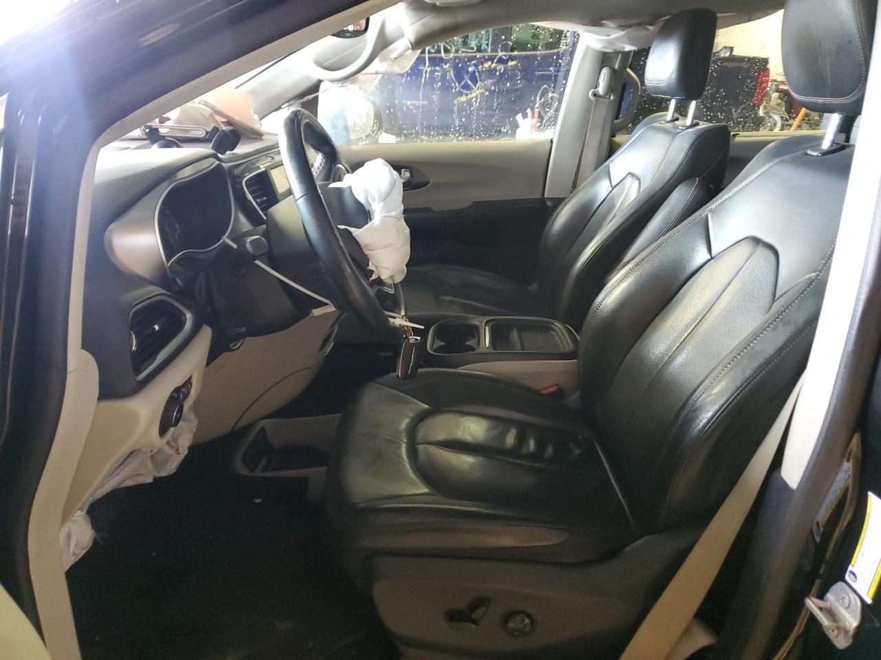 CHRYSLER PACIFICA TOURING L