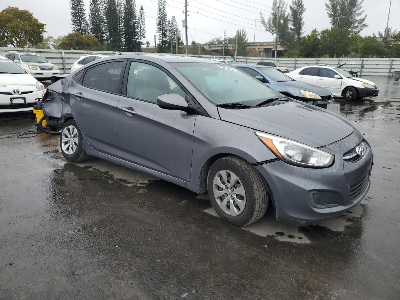 HYUNDAI ACCENT SE