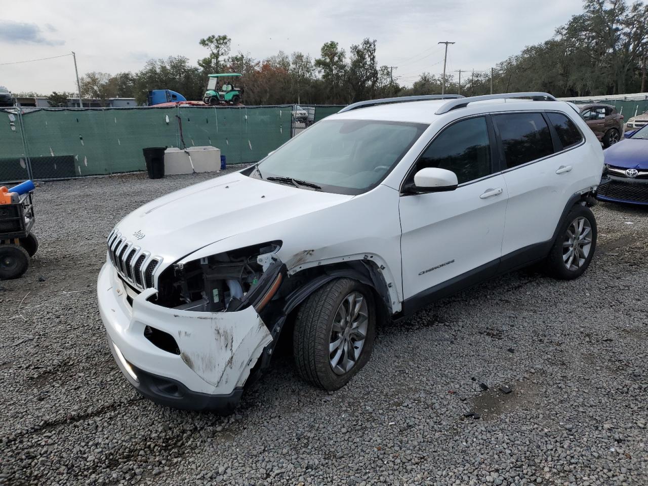  Salvage Jeep Grand Cherokee