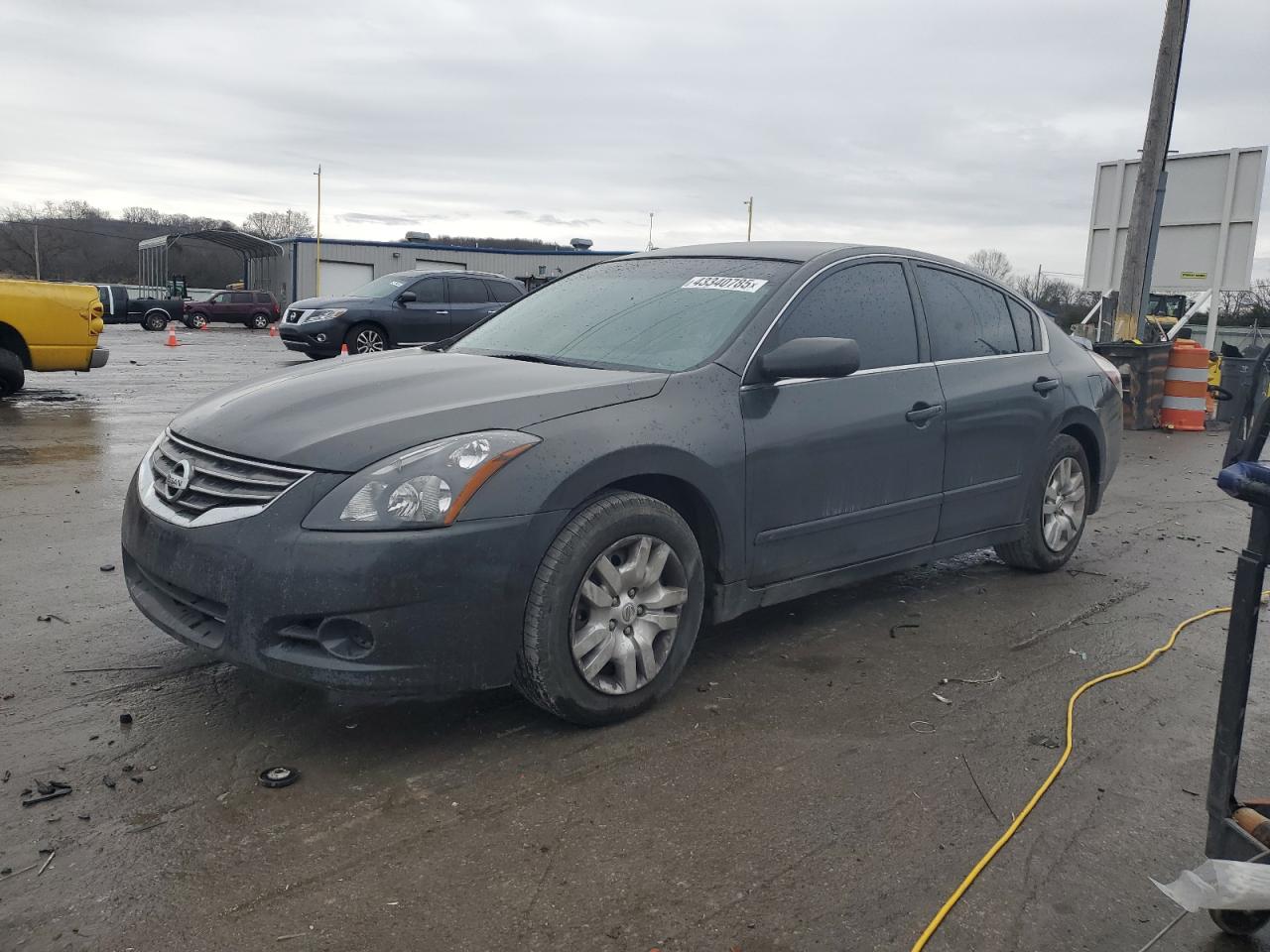  Salvage Nissan Altima