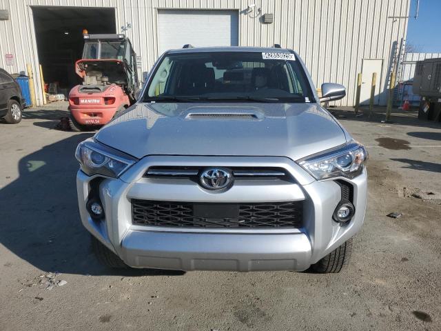 2024 TOYOTA 4RUNNER SR JTEPU5JR4R6264079