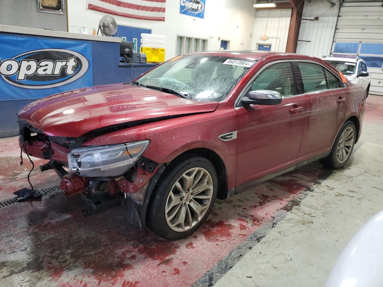 1FAHP2F88JG124183 FORD TAURUS LIM 2018