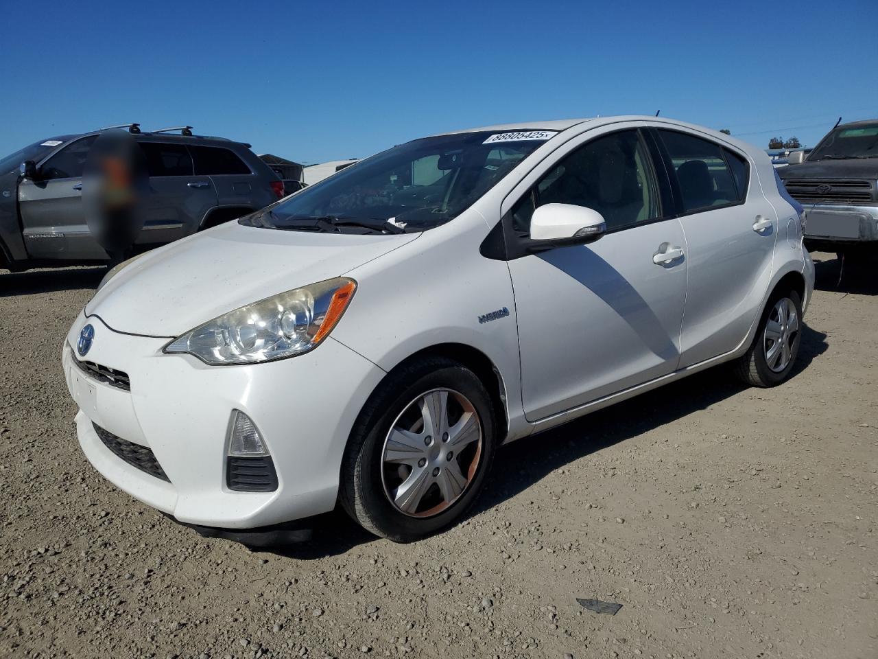  Salvage Toyota Prius