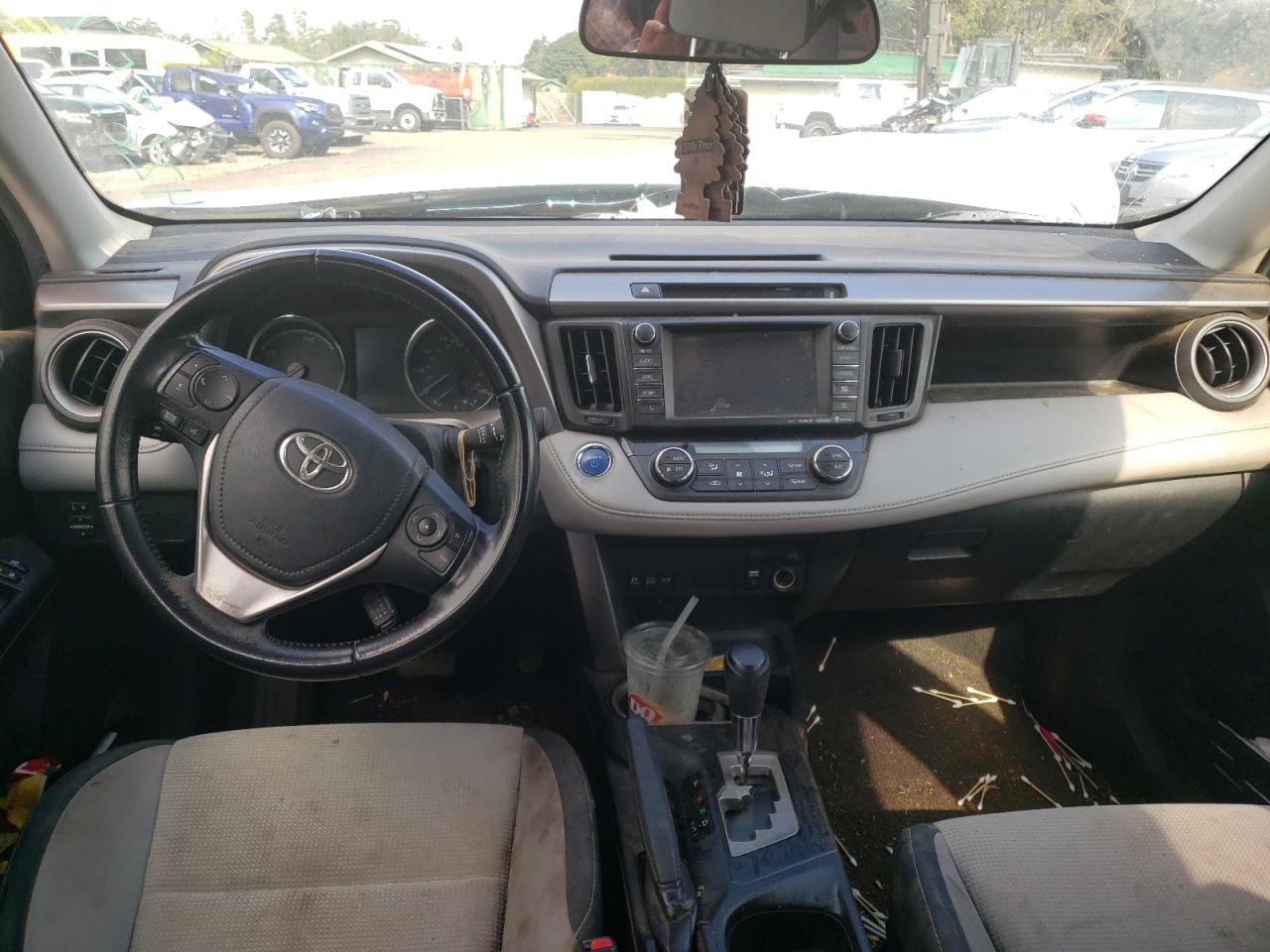 TOYOTA RAV4 XLE