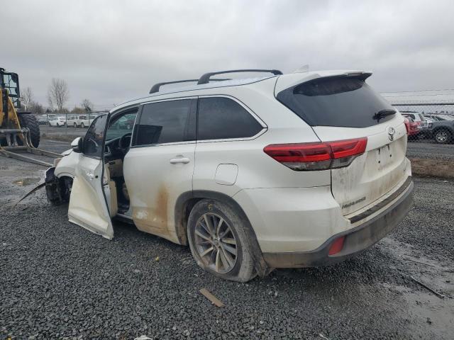 TOYOTA HIGHLANDER 2018 white  gas 5TDJZRFH0JS560210 photo #3