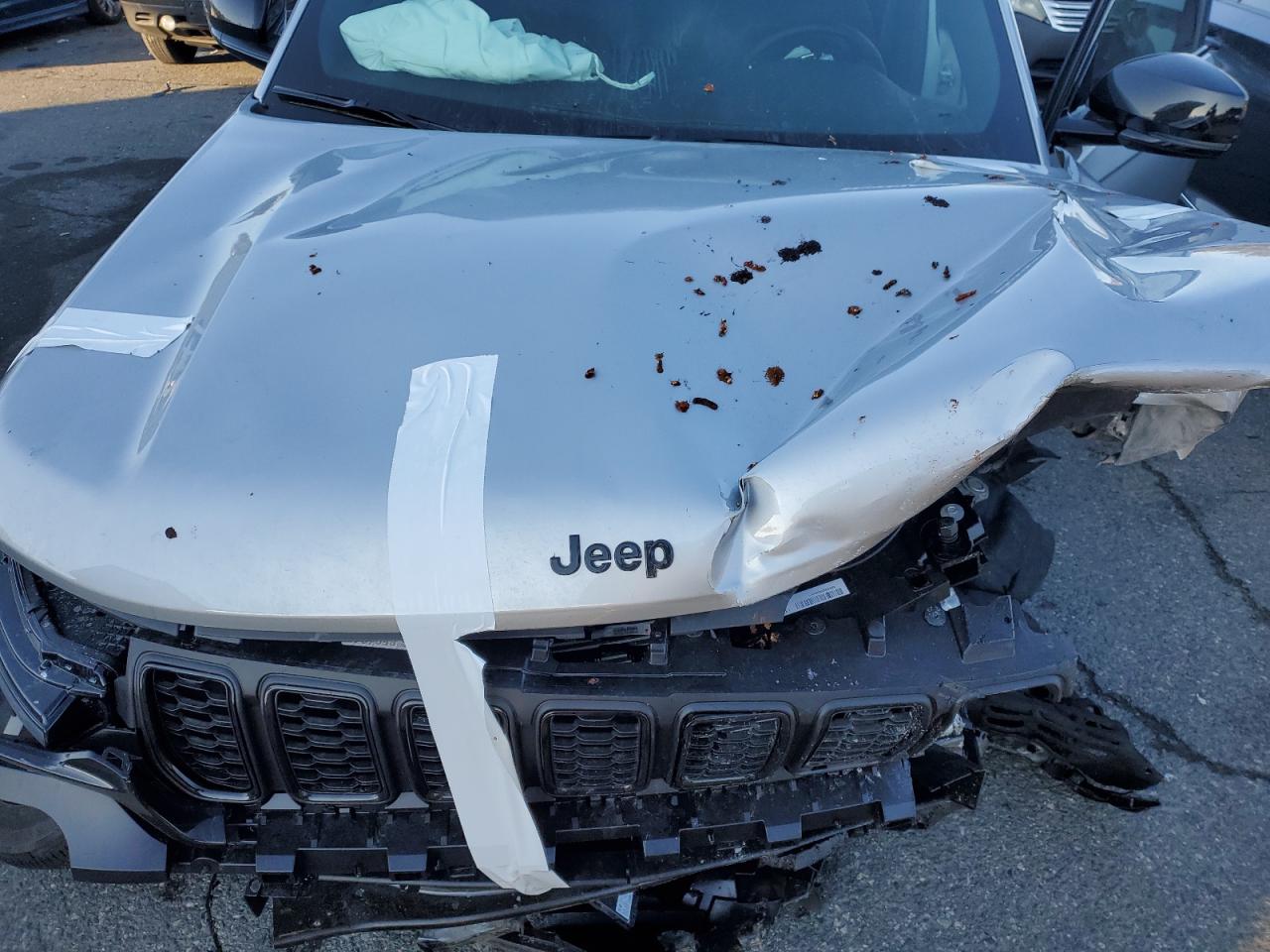 JEEP GRAND CHEROKEE LAREDO