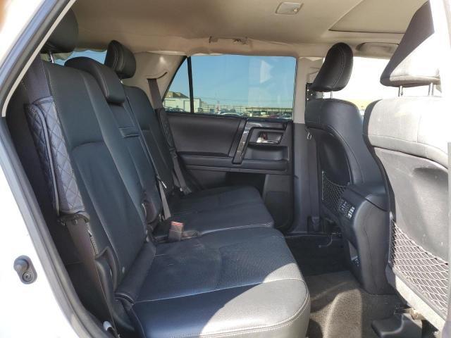 2020 TOYOTA 4RUNNER SR - JTEBU5JRXL5771348