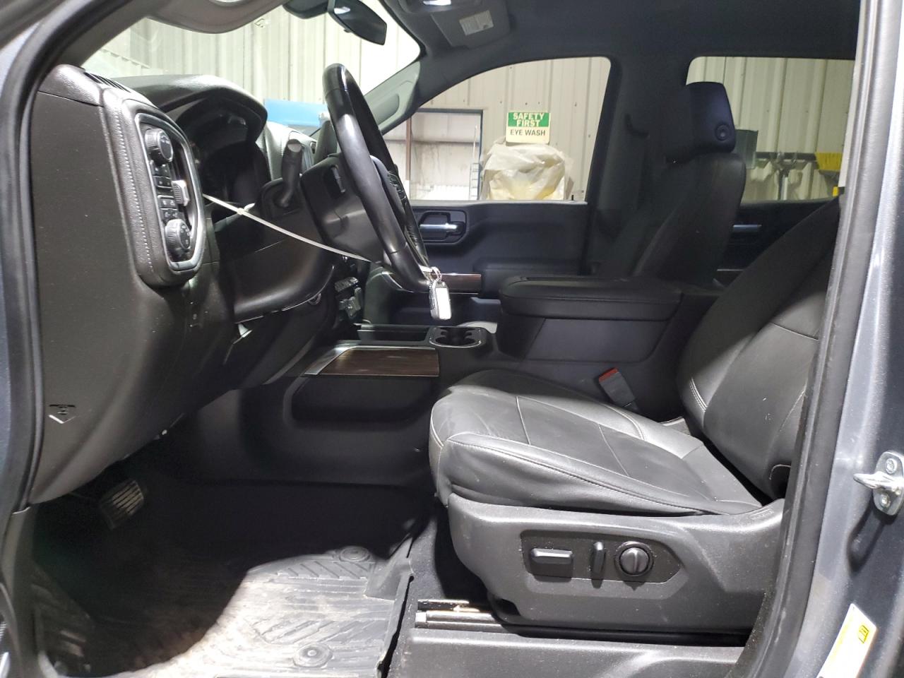 CHEVROLET SILVERADO K1500 RST