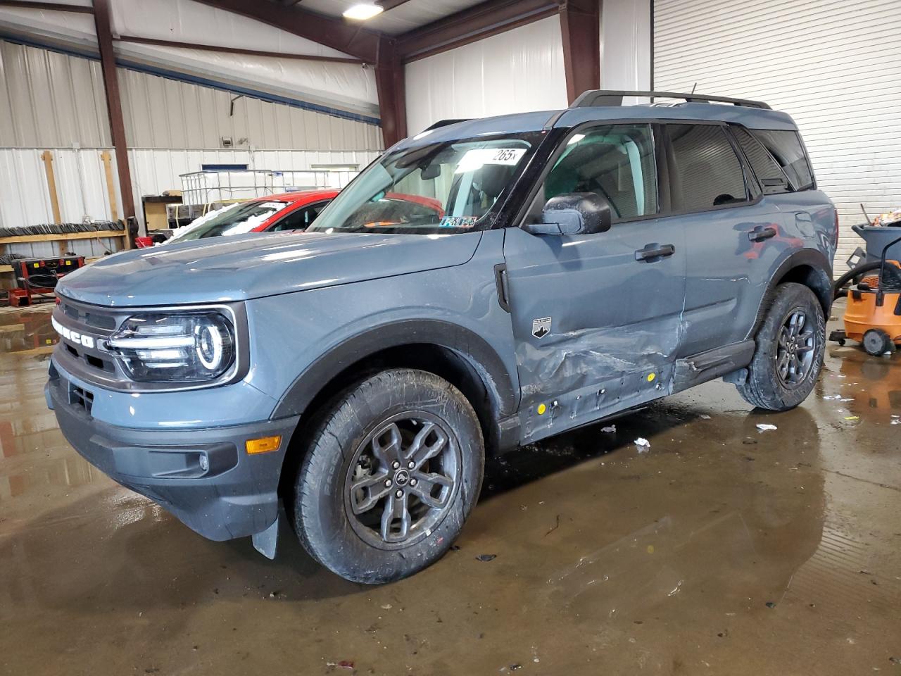  Salvage Ford Bronco