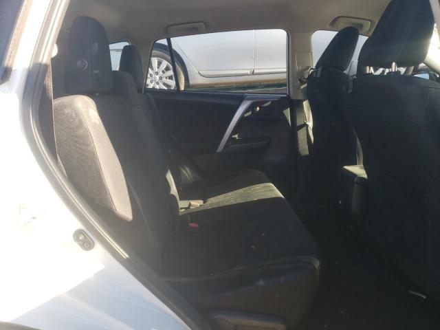 2018 TOYOTA RAV4 LE - JTMZFREV2JJ737551