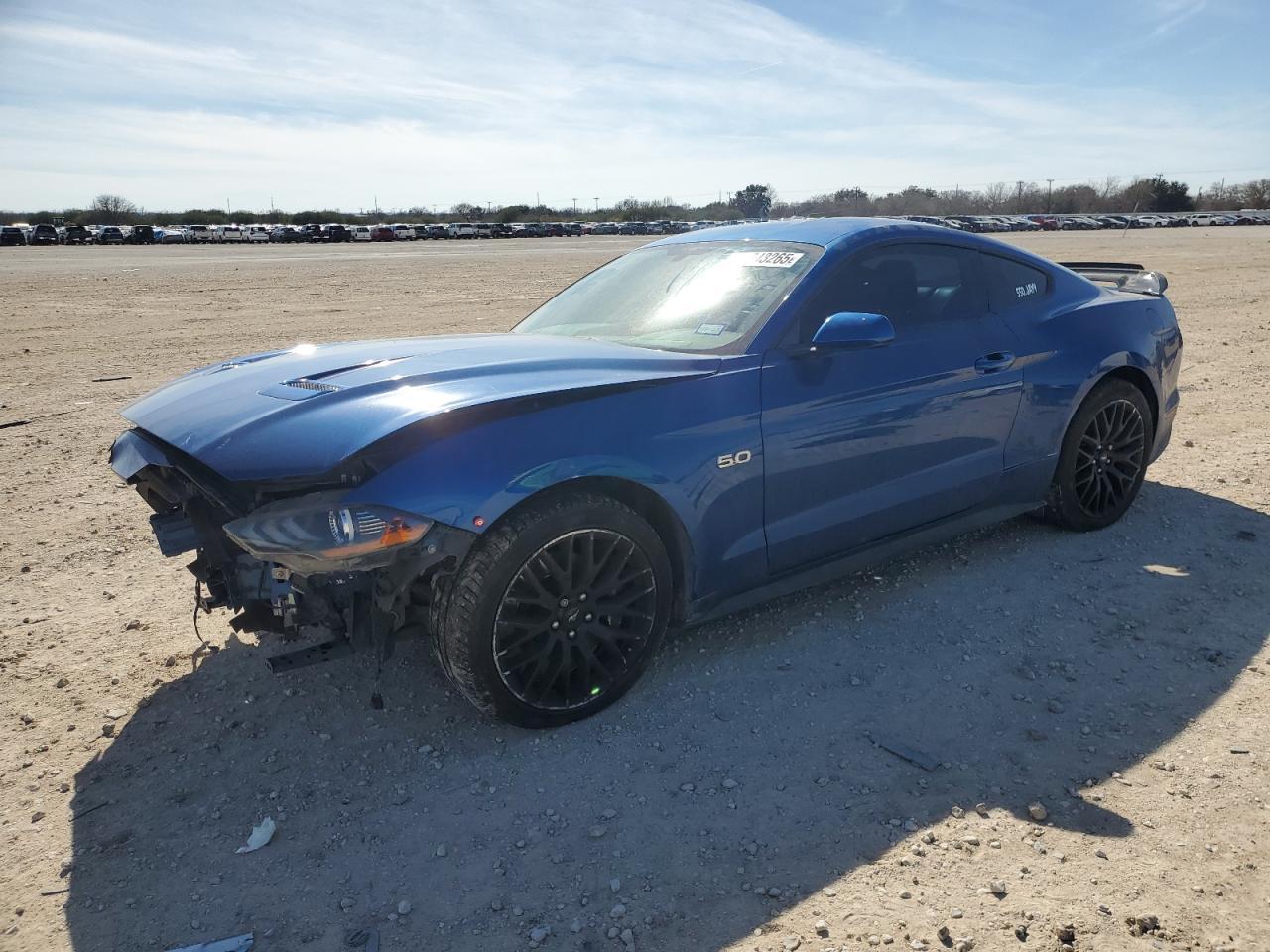  Salvage Ford Mustang