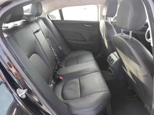 2017 JAGUAR XE SAJAR4BG0HA977089