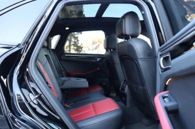 2021 PORSCHE MACAN WP1AA2A57MLB018XX