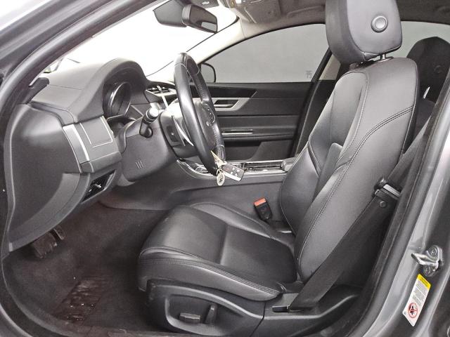 2017 JAGUAR XF PREMIUM SAJBD4BN7HCY43301