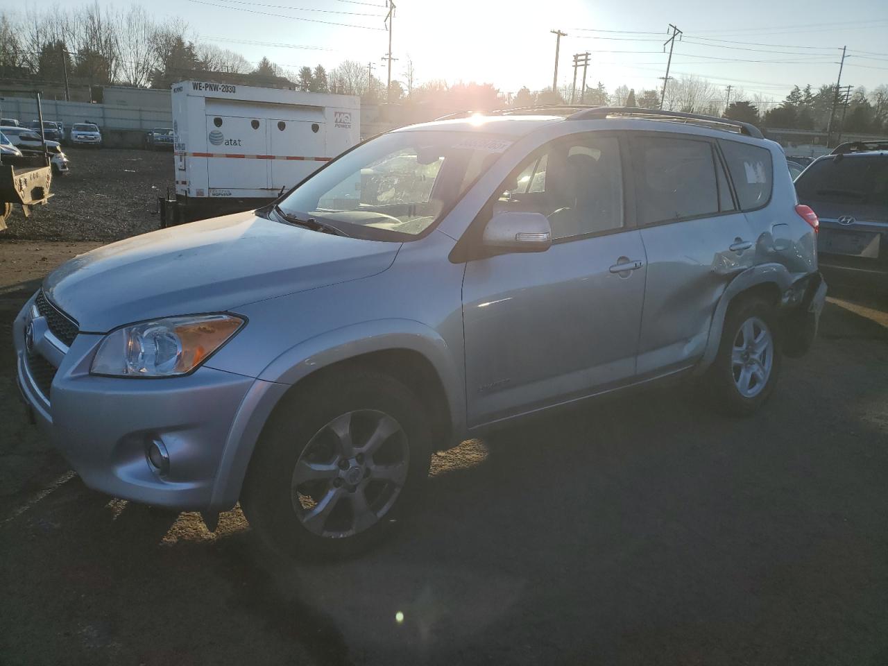  Salvage Toyota RAV4