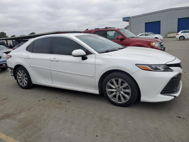 2018 TOYOTA CAMRY L - 4T1B11HK2JU522829