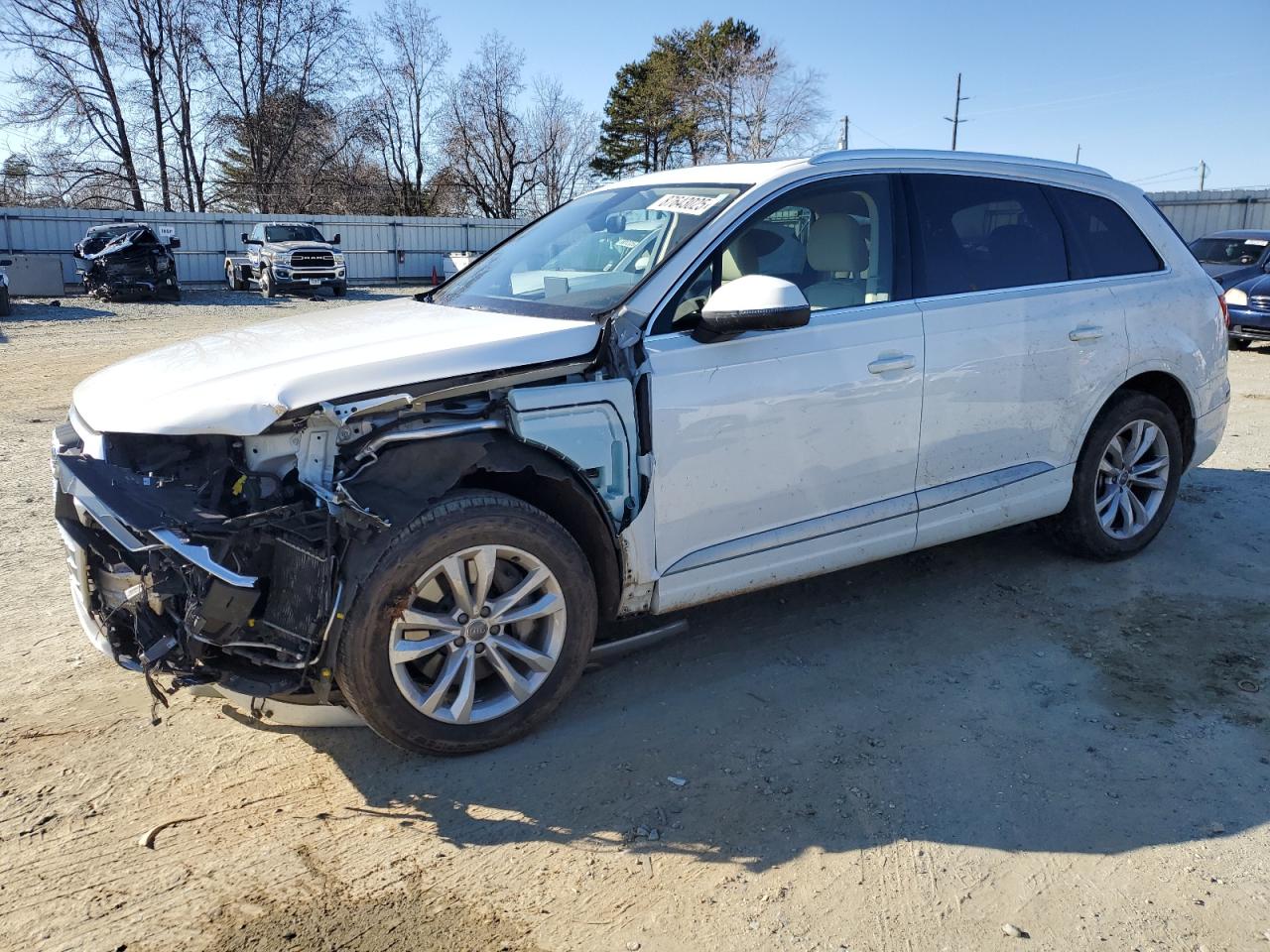  Salvage Audi Q7