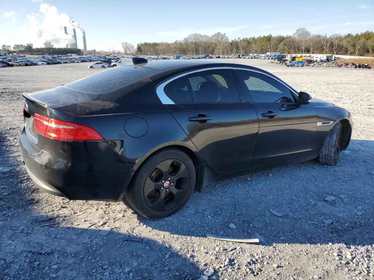 Lot #3050417890 2017 JAGUAR XE