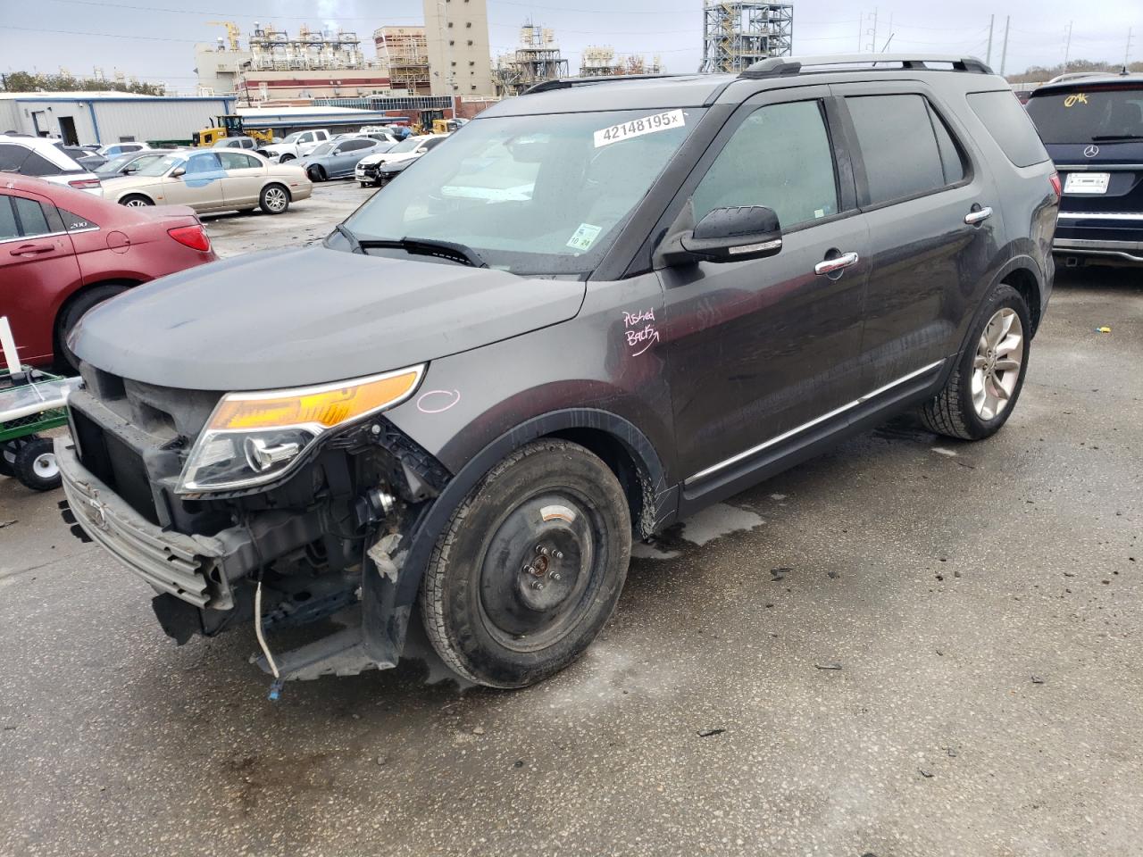  Salvage Ford Explorer