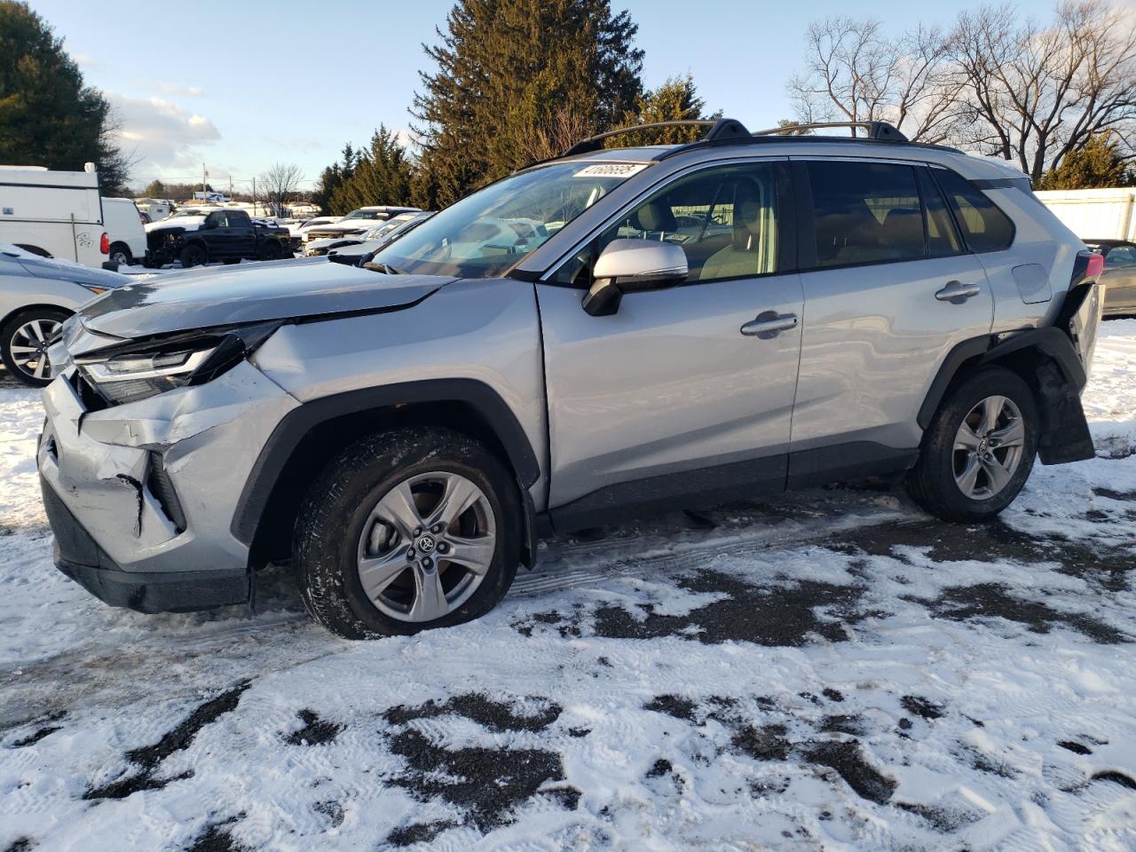 2T3P1RFV7NW303976 TOYOTA RAV4 XLE 2022