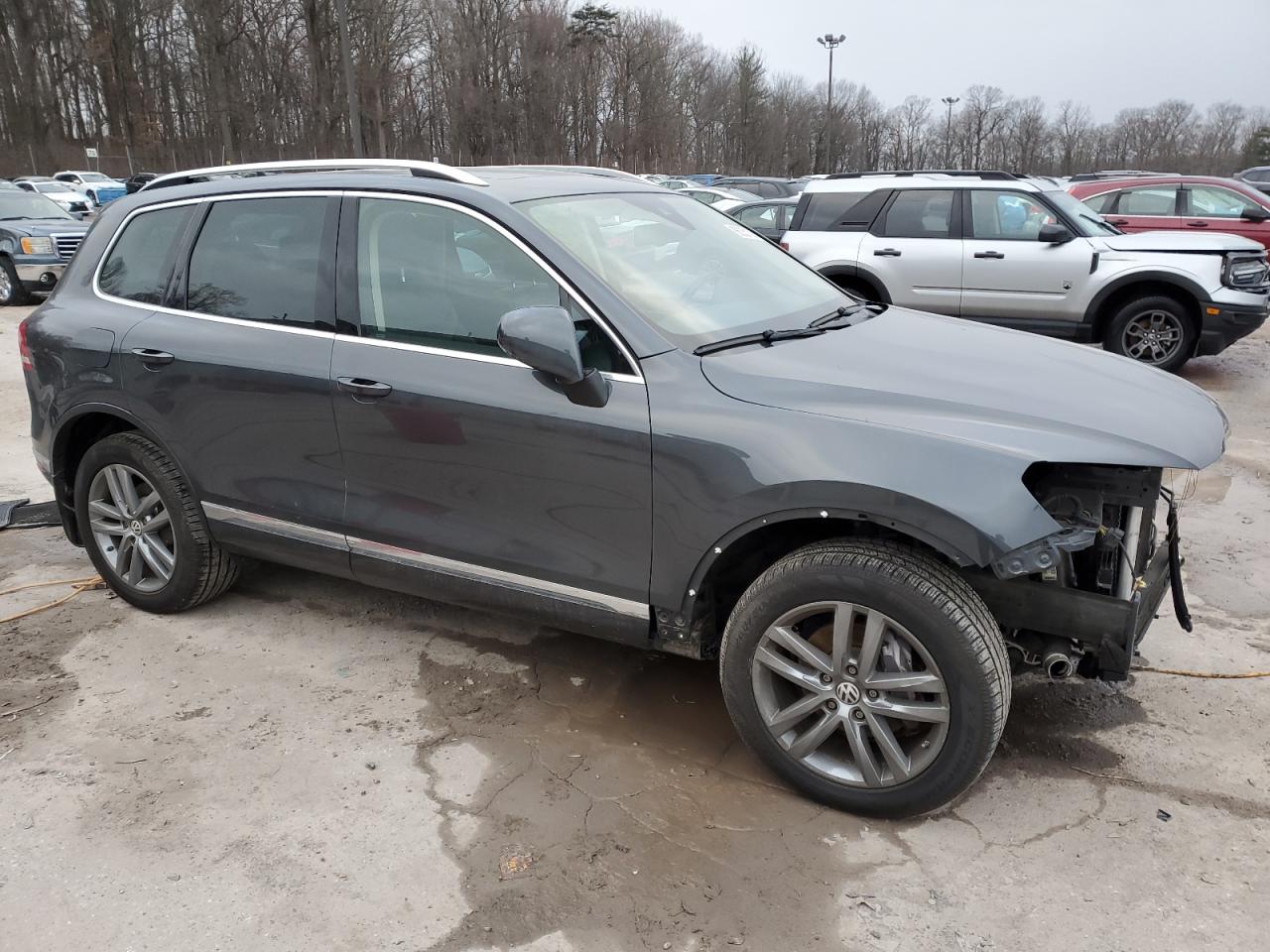 Lot #3052192534 2015 VOLKSWAGEN TOUAREG V6