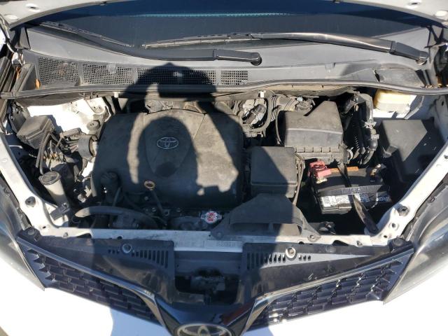 2018 TOYOTA SIENNA SE 5TDXZ3DC2JS903050