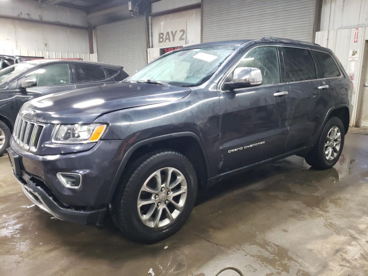  Salvage Jeep Grand Cherokee