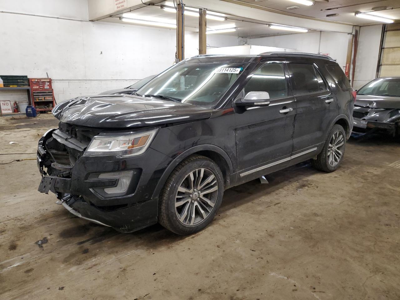  Salvage Ford Explorer