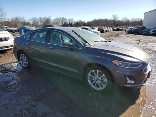 2019 FORD FUSION TIT 3FA6P0SU7KR213087