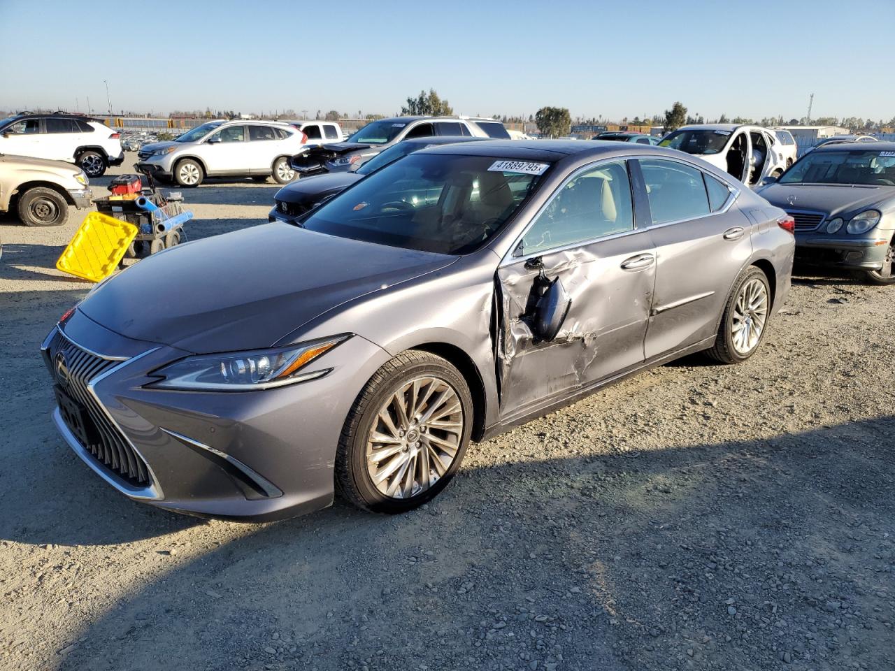  Salvage Lexus Es