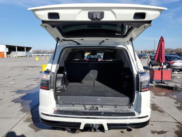 2020 TOYOTA 4RUNNER SR - JTEBU5JRXL5771348