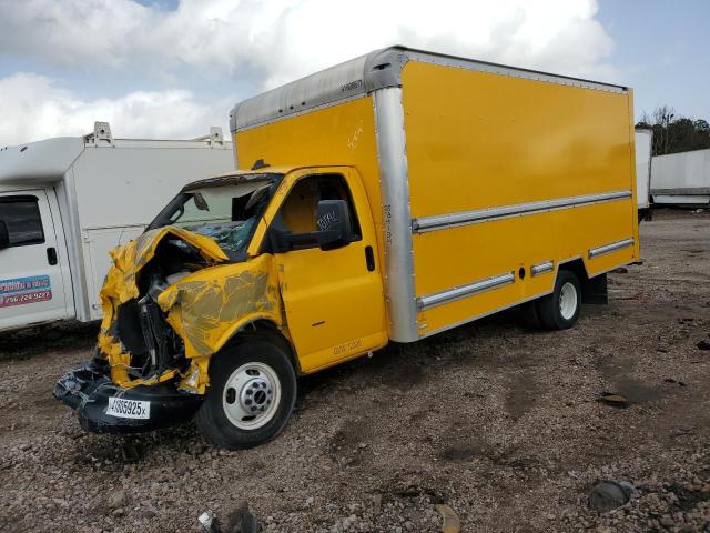 GMC SAVANA CUT 2018 yellow  flexible fuel 7GZ37TCG9JN902396 photo #1