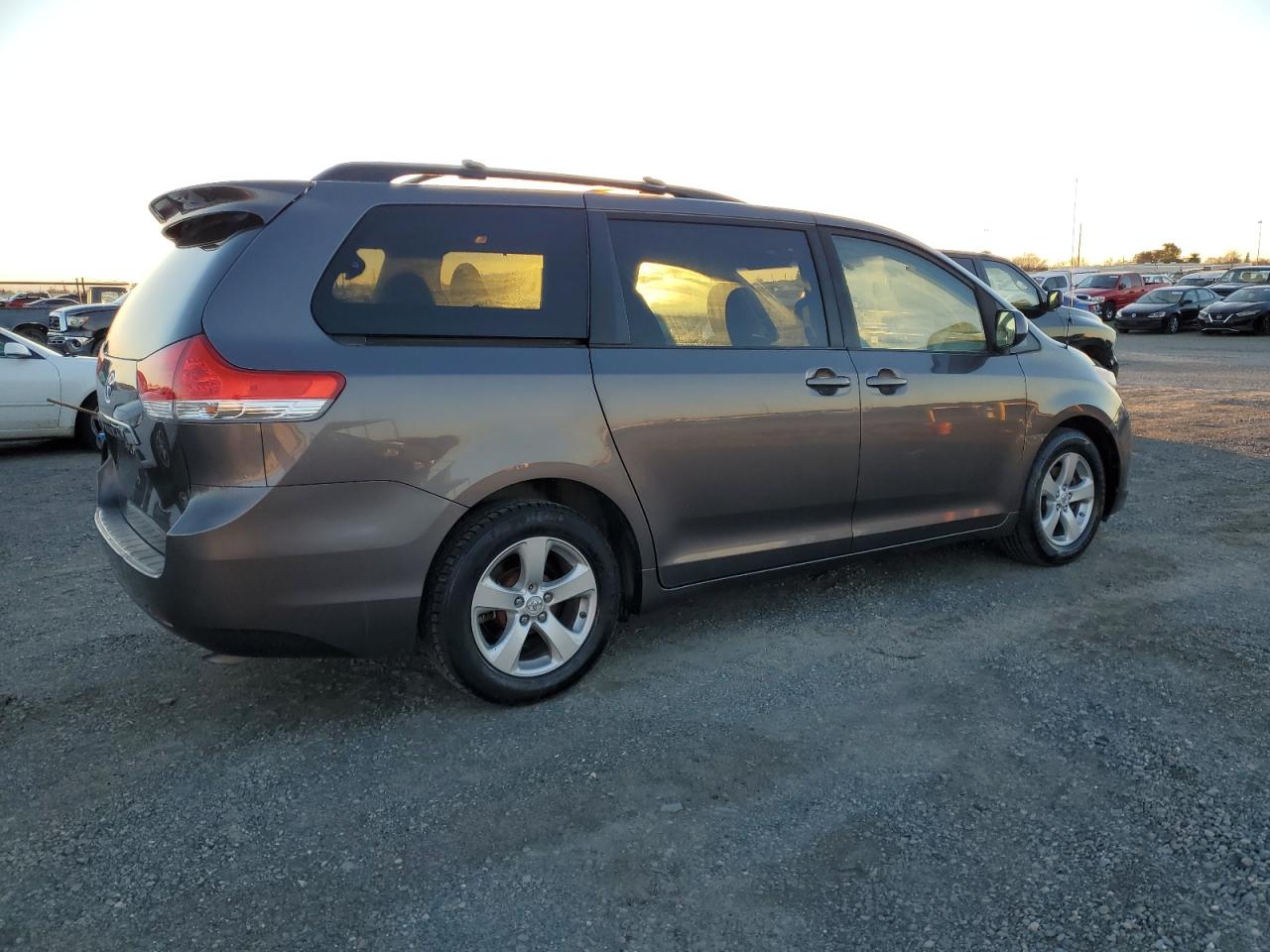 Lot #3051286653 2012 TOYOTA SIENNA LE