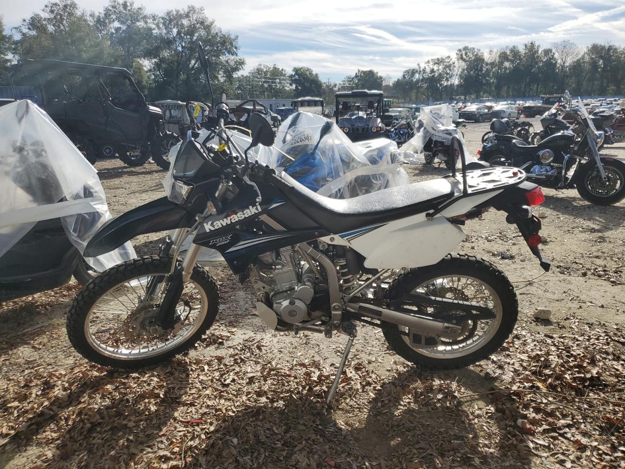 Lot #3044680255 2014 KAWASAKI KLX250 T