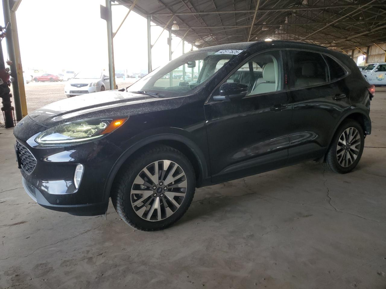 FORD ESCAPE TITANIUM
