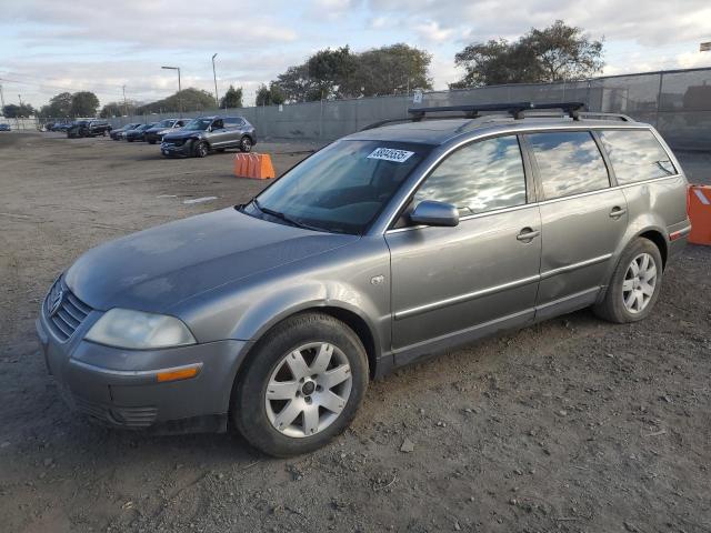 VOLKSWAGEN PASSAT GLS 2002 gray station gas WVWVD63B22E165614 photo #1